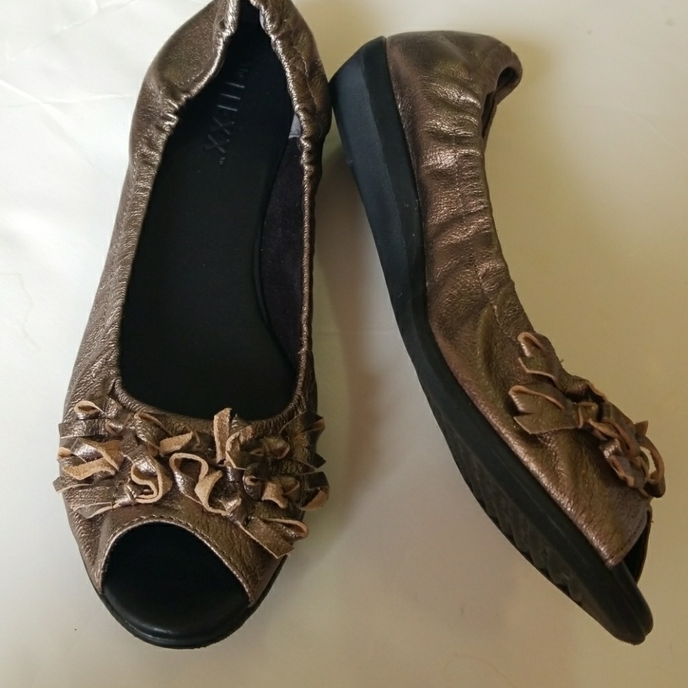 The flexx flats shoes size 9 b